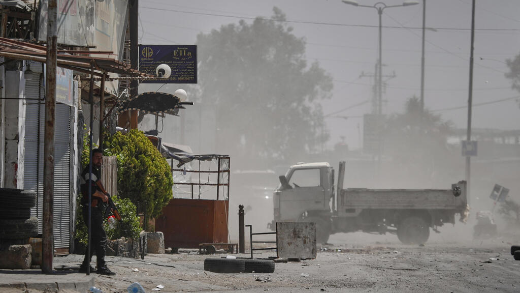 Clashes between Sunni Islamist groups and Druze in Syria 