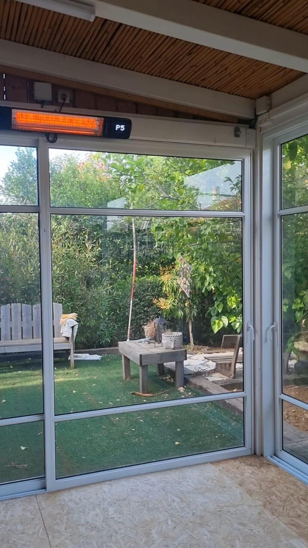 סטודיו מיטל יוגה חמה