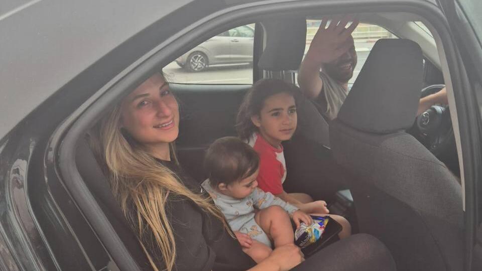 השוטר חיים חילץ מהשריפה בכביש 1 את ראיק מרזוק, אב משפחה
