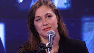 סערת קרן פלס וההנחיות לשיר לאירוויזיון: זו תגובתה