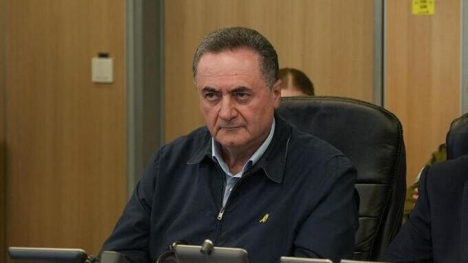 Defense Minister Israel Katz (Photo: Elad Malka) ראש הממשלה נתניהו ושר הביטחון כ״ץ בבור חיל-האוויר בקריה במהלך התקיפה בתימןב