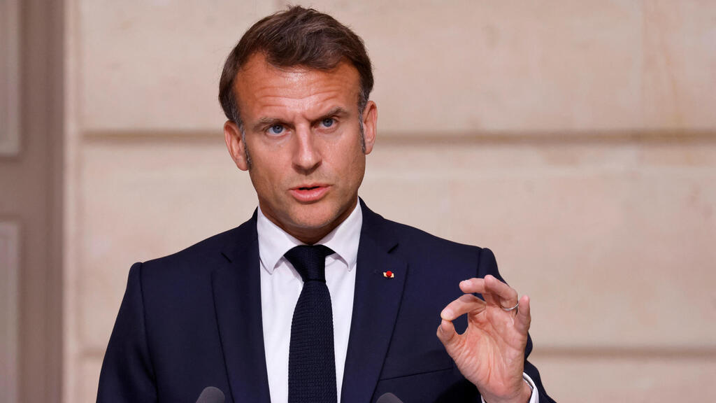 מסיבת עיתונאים בין נשיא צרפת לקנצלר של גרמניה