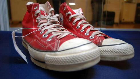 סניקרס אולסטאר של קונברס