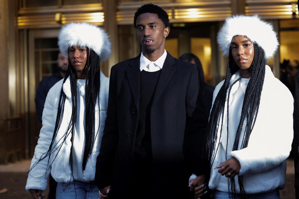 ילדיו של שון קומבס מגיעים לבית המשפט