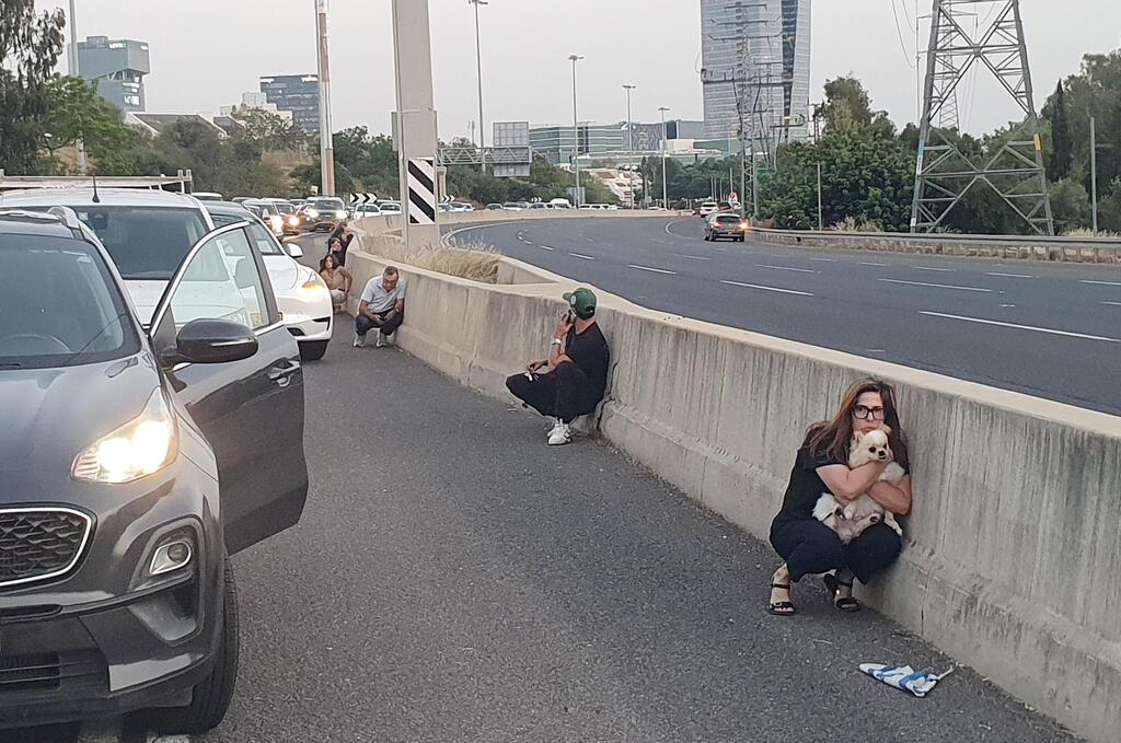 צומת רעננה בזמן אזעקה 