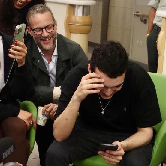 עידן אלכסנדר בשיחת טלפון עם טראמפ לאחר שחרורו