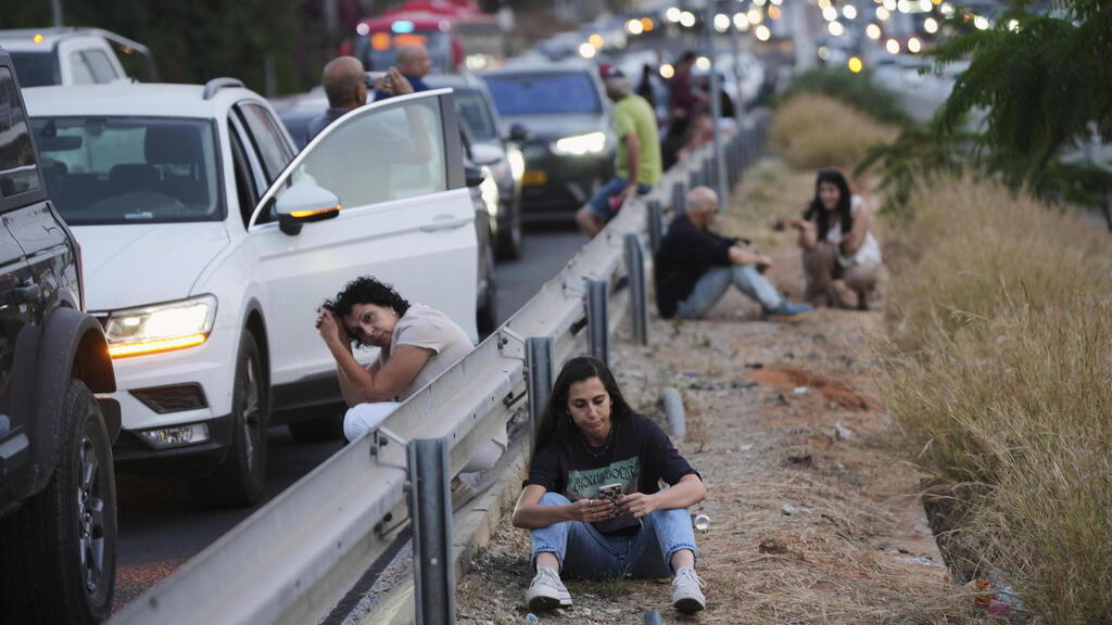 תופסים מחסה בתל אביב