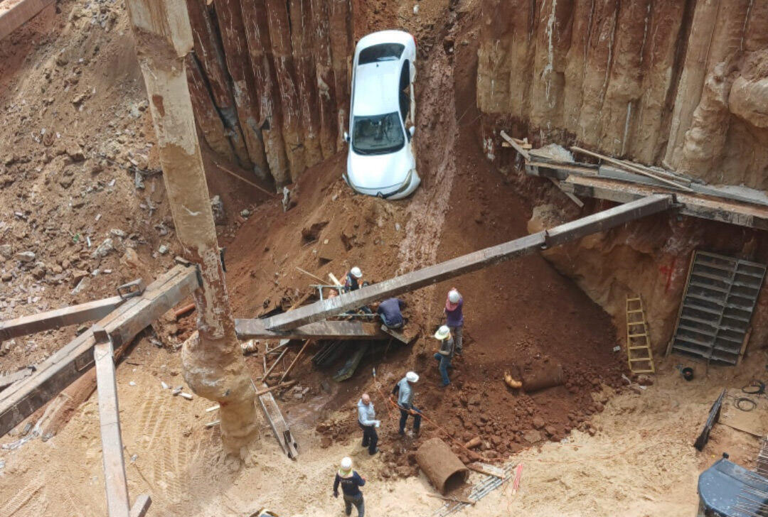קריסה באתר בנייה ברמת-גן 