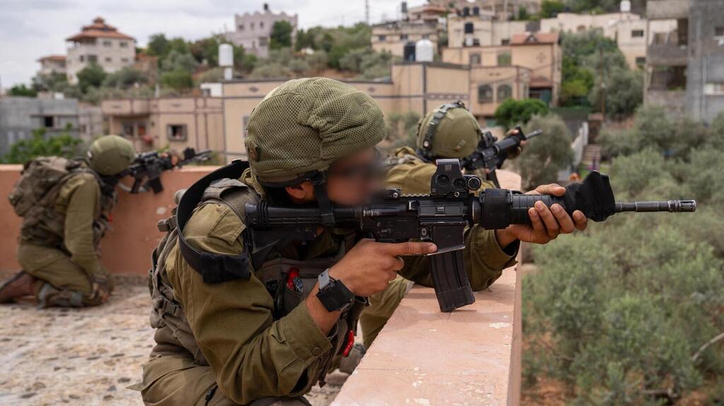 IDF forces in counter-terrorism operation on the West Bank (Photo: IDF) תיעוד מהמצוד אחר המחבל שביצע את הפיגוע סמוך לברוכין שבחטיבת אפרים