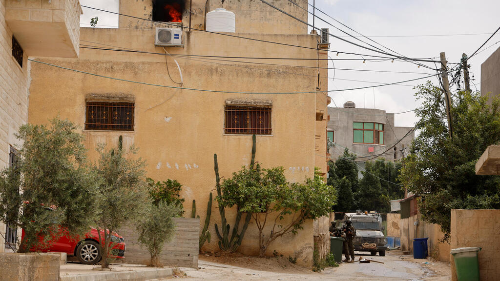 IDF forces in counter-terrorism operation on the West Bank (Photo: Raneen Sawafta / Reuters) כפר טמון