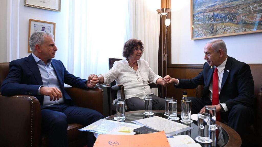 ראש הממשלה בנימין נתניהו במפגש עם ראש המוסד דדי ברנע עם נדיה כהן