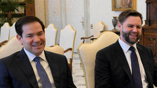 סגן נשיא ארה"ב ג'יי די ואנס ומזכיר המדינה מרקו רוביו נפגשים עם האפיפיור אפיפיור ליאו ה-14 בוותיקן