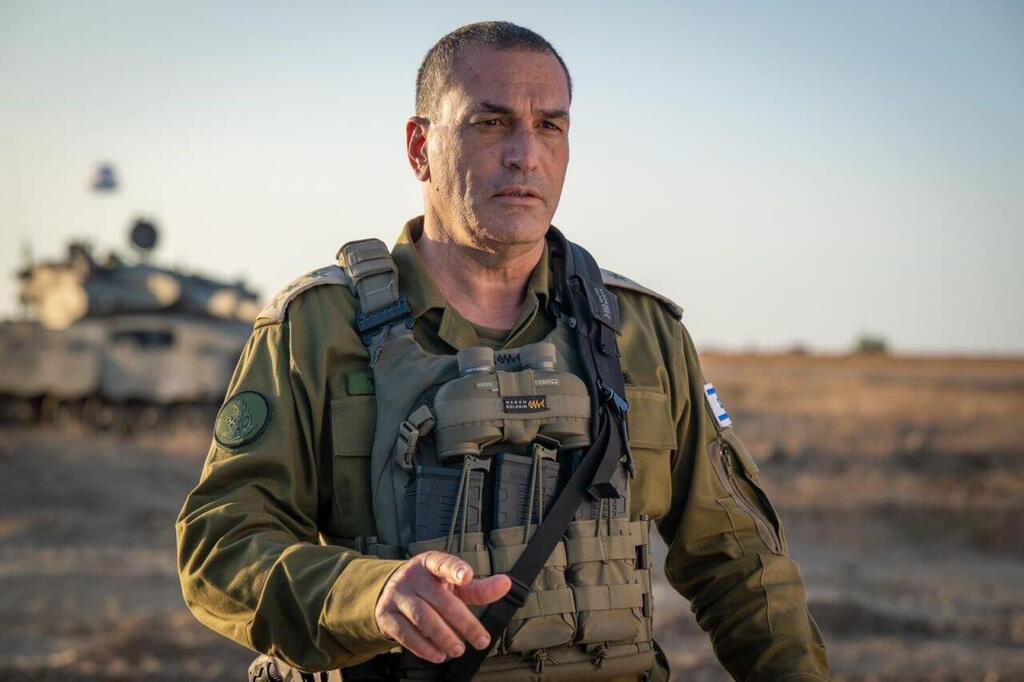 הרמטכ״ל, רב-אלוף אייל זמיר בהערכת מצב וסיור ברצועת עזה עם מפקד פיקוד הדרום, אלוף יניב עשור, מפקד אוגדה 98, תת-אלוף גיא לוי ומפקדים נוספים