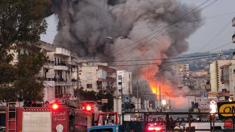תקיפה בכפר תול, דרום לבנון, לאחר הודעת הפינוי של דובר צה"ל בערבית