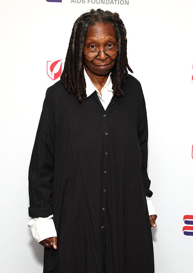 נוחות מעל הכל (צילום: Cindy Ord/Getty Images for The Elizabeth Taylor AIDS Foundation) וופי גולדברג