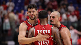 שחקן הפועל ת"א תומר גינת גיא פלטין מרקוס פוסטר