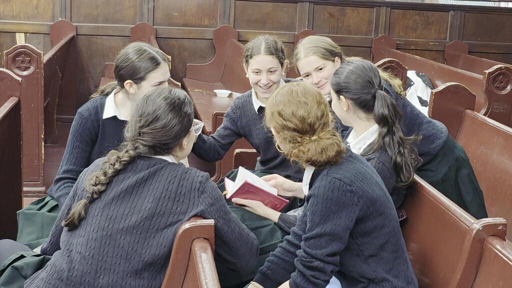 Beth Rivka students 