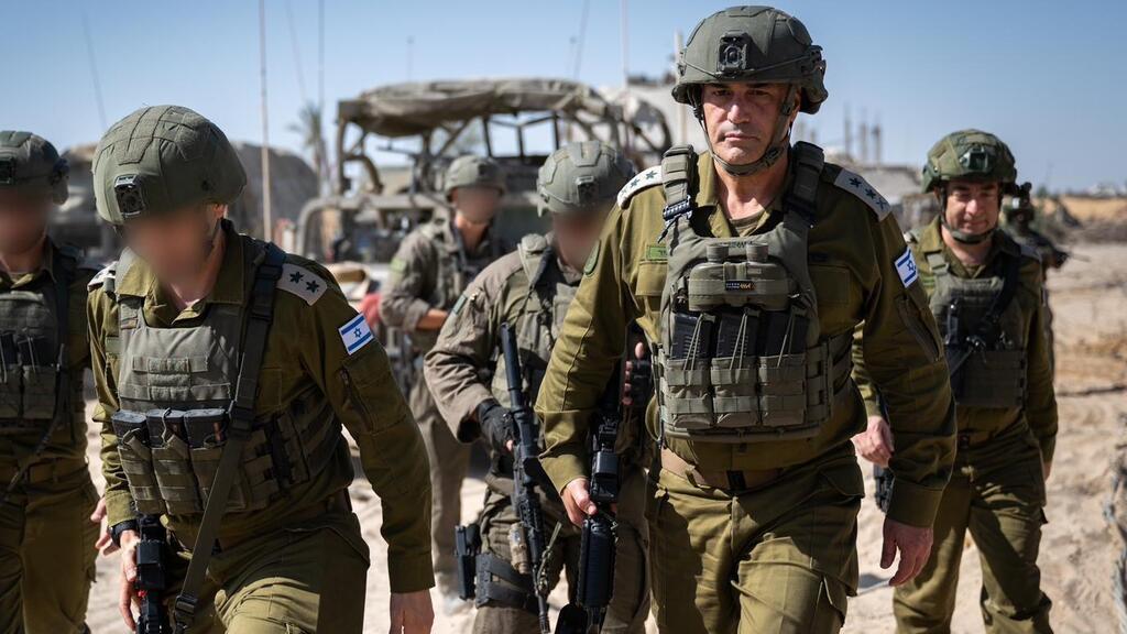 הרמטכ״ל רב-אלוף אייל זמיר, קיים הערכת מצב וסיור שטח בחאן יונס עם מפקד פיקוד דרום אלוף יניב עשור