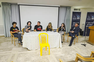 פורום עם משפחות חטופים בהנחיית פרופ' חגי לוין