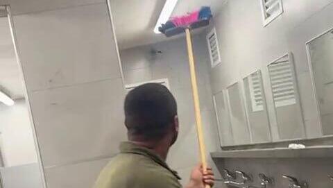 קשה לצפייה: קצין גולני הורג סנונית  מערות