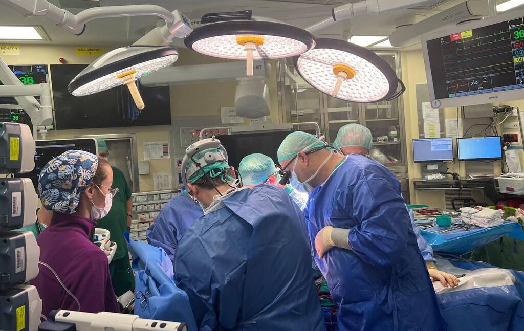 השתלת לב מלאכותי מתקדם Aeson מתוצרת CARMAT במרכז הרפואי שיבא
