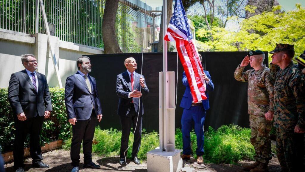 סוריה חנוכה מחדש של בית שגריר ארה"ב שר החוץ הסורי אסעד א-שיבאני והשליח האמריקני לסוריה תומאס ברק 