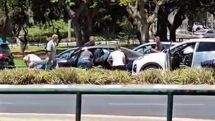 תיעוד: מעצר חולייה של 5 חשודים, חלקם משתייכים לכנופית SSQ-נתינים זרים שהיו בדרכם עפ"י החשד לביצוע אירוע ירי