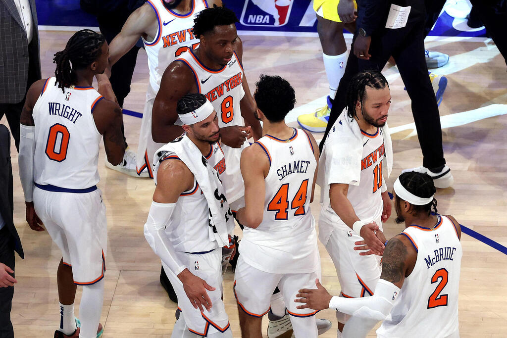 Photo: Sarah Stier / AFP שחקני ניו-יורק ניקס