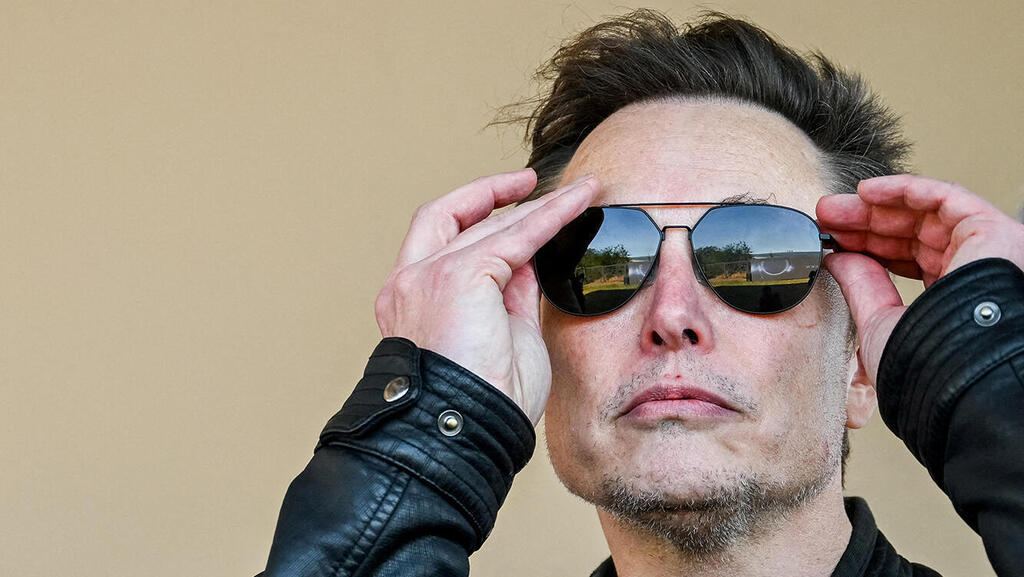 Elon Musk (Photo: Brandon Bell/REUTERS) אלון מאסק ודונלד טראמפ צופים בשיגור של SpaceX