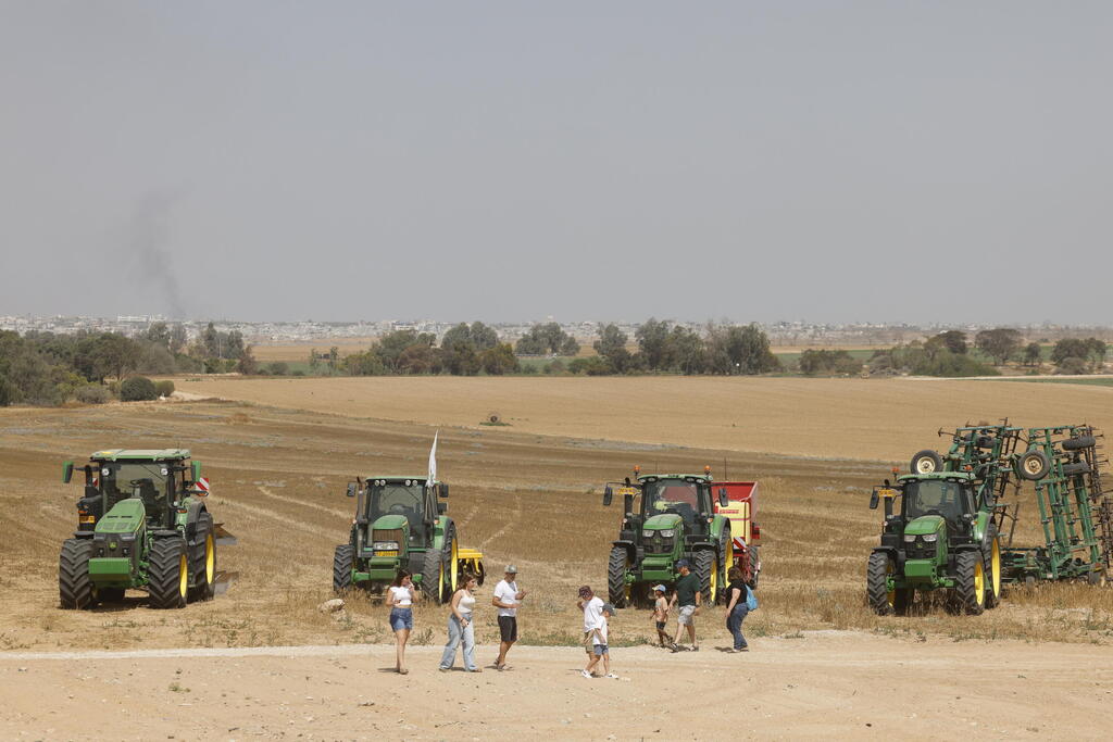 Photo: Ziv Koren חגיגות חג השבועות בקיבוץ ניר עוז