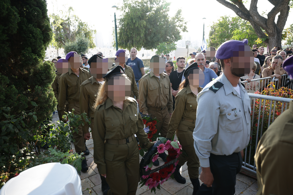 הלווייתו של סמ״ר ליאור שטיינברג ז"ל בבית העלמין הצבאי סגולה בפתח תקווה