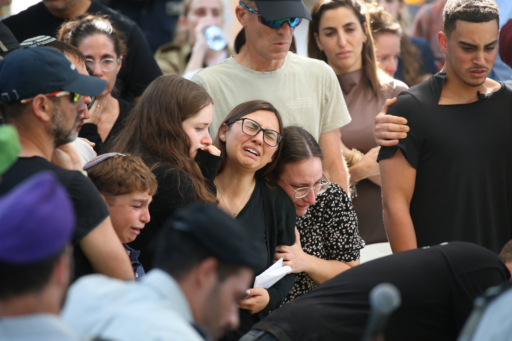 הלווייתו של סמ"ר עומר ואן גלדר ז"ל בבית העלמין הצבאי בהר הרצל