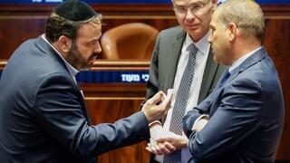 אנשי הסוד - והמטרה: מאחורי המחטף הלילי בכנסת