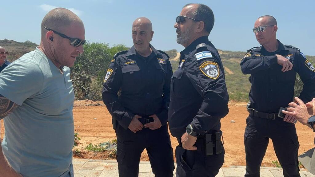 מפכ"ל המשטרה, דני לוי ב זירה בראשון לציון בה נער בן 13 נמצא ירוי בחניה של מתחם יס-פלאנט