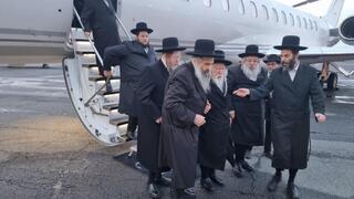 האדמו"ר מגור הגיע לארה"ב במטוס פרטי