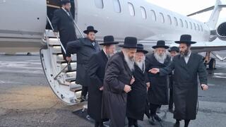האדמו"ר מגור הגיע לארה"ב במטוס פרטי