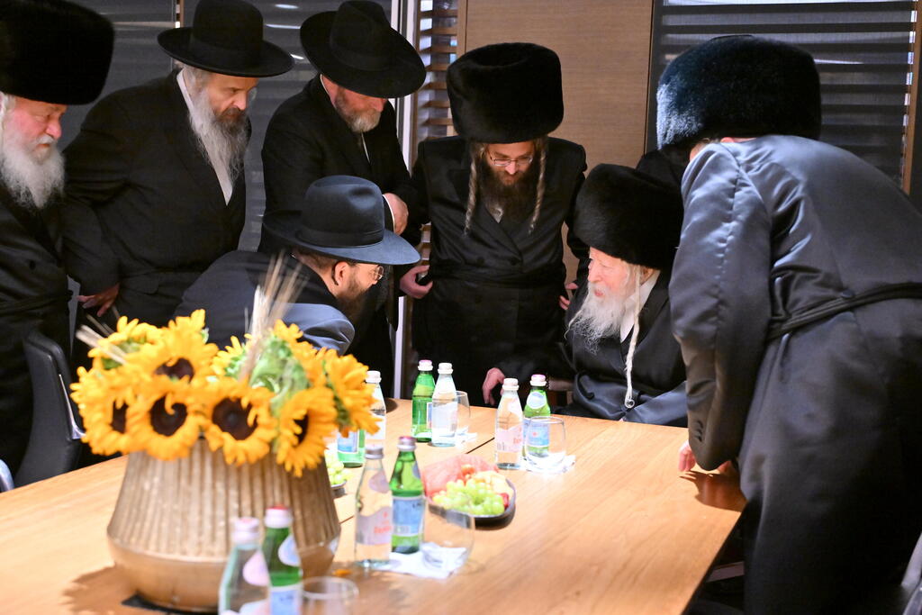 האדמו"ר מגור בפגישה בארה"ב עם תורמים