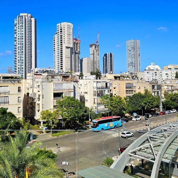 מגדלים בתל אביב