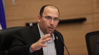 חוק איסור צריכת זנות בוועדת חוק חוקה ומשפט בכנסת