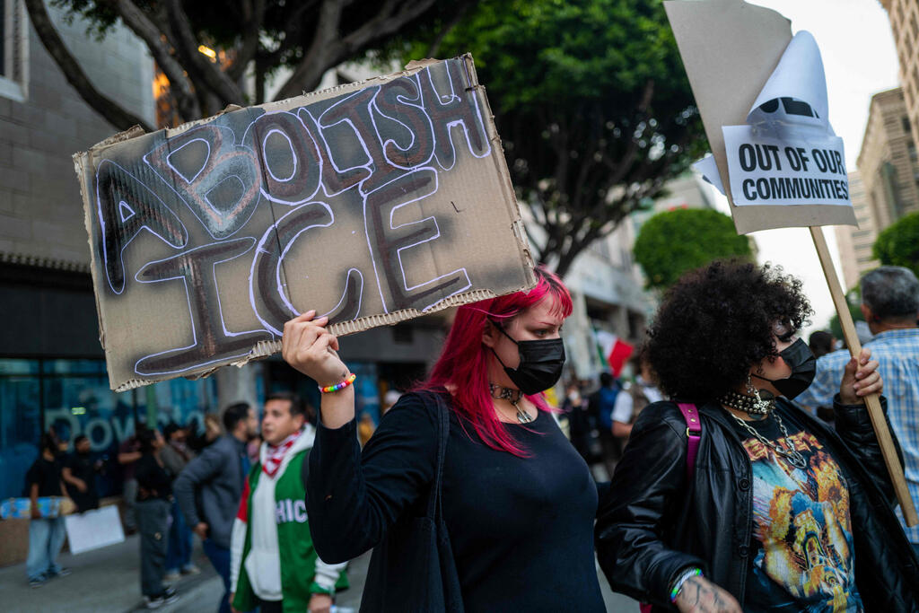 ארה"ב הפגנות נגד מעצר מהגרים לוס אנג'לס קליפורניה