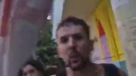 ישראלי הותקף על ידי פרו פלסטיניים באתונה: ״פאק ישראל, פאק ציוניסט״