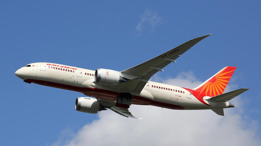 מטוס בואינג 787 דרימליינר של חברת אייר אינדיה Air India ארכיון אילוס 2015