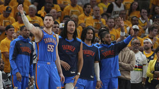 שחקני אוקלהומה סיטי ת'אנדר חוגגים