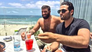 תיירים צרפתים בתל אביב