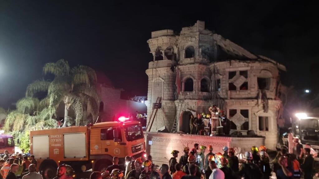 A home in Tamra sustained a direct hit from an Iranian ballistic missile on Saturday, killing at least four (Photo: Fire and Rescue Services) זירת הפגיעה הישירה בטמרה