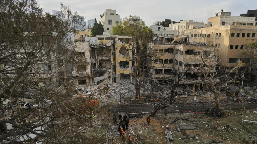 נפילה בתל אביב