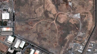 צילום לוויין 15 ביוני של הנזק ל מתקן הגרעין גרעין ב נתנז בתקיפה של חיל האוויר ב מבצע עם כלביא של ישראל נגד איראן