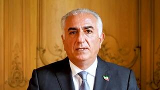 רזא כורש עלי פהלווי בהצהרה נגד שלטון האייתוללות באיראן