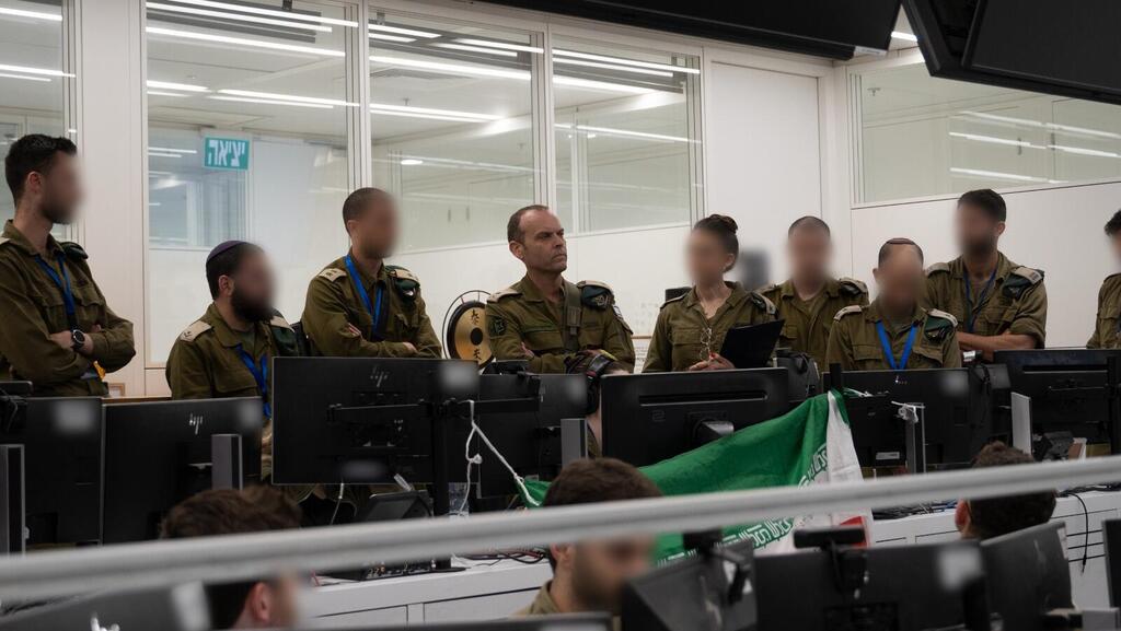 ראש אגף המודיעין, אלוף שלומי בינדר בביקור בבסיסי אגף המודיעין