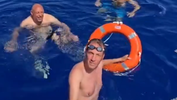  טבילה נעימה בדרך המתוחה הביתה